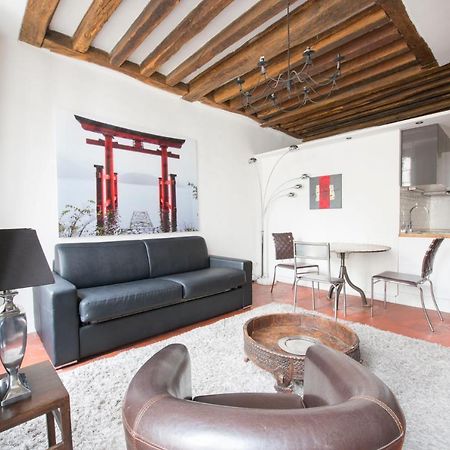 Appartement Couleur St Martin à Paris Extérieur photo