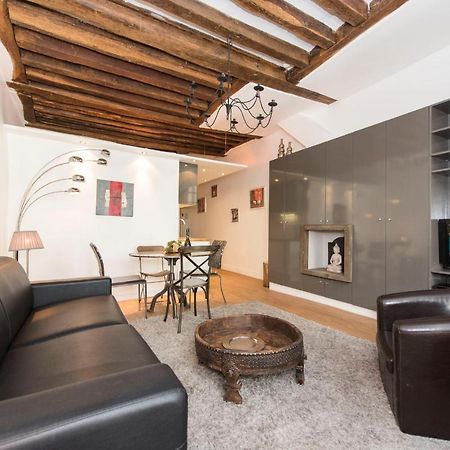 Appartement Couleur St Martin à Paris Extérieur photo